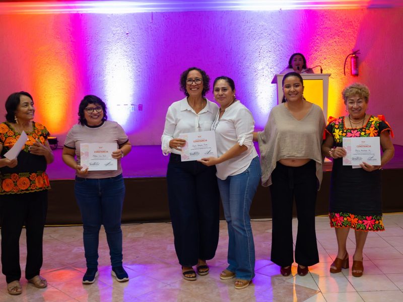 MC IMPULSA EL LIDERAZGO DE LAS MUJERES