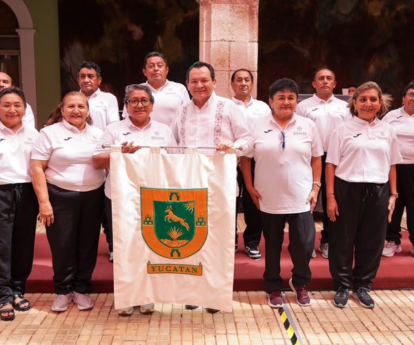 ABANDERAMIENTO A DEPORTISTAS MAYORES