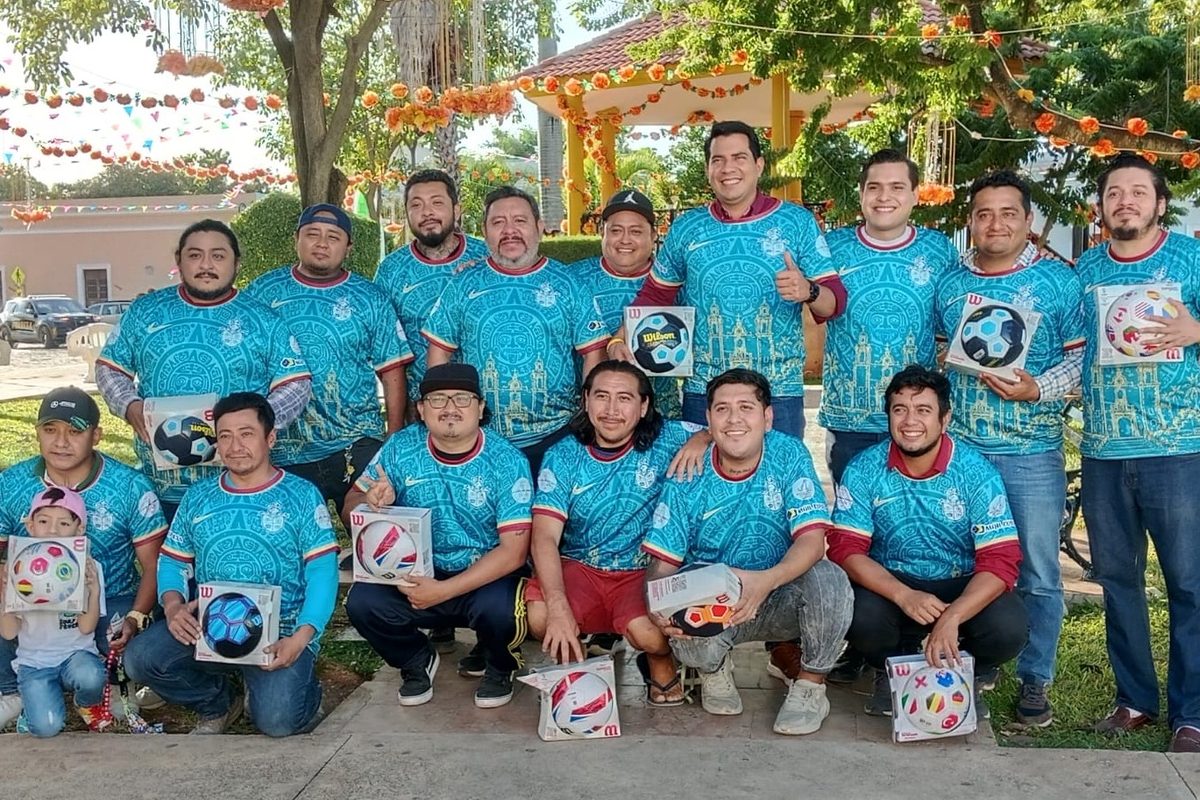ENTREGAN INSUMOS DEPORTIVOS