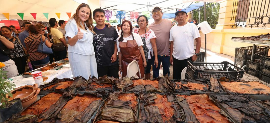 GOBIERNO Y TRADICIONES VAN DE LA MANO