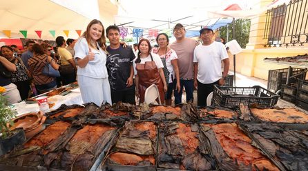 GOBIERNO Y TRADICIONES VAN DE LA MANO