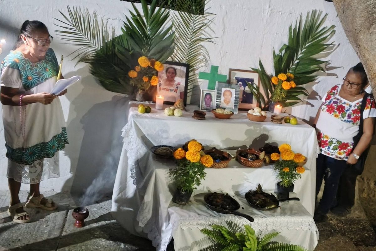 TRADICIONAL MUESTRA DE ALTARES