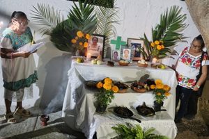 TRADICIONAL MUESTRA DE ALTARES