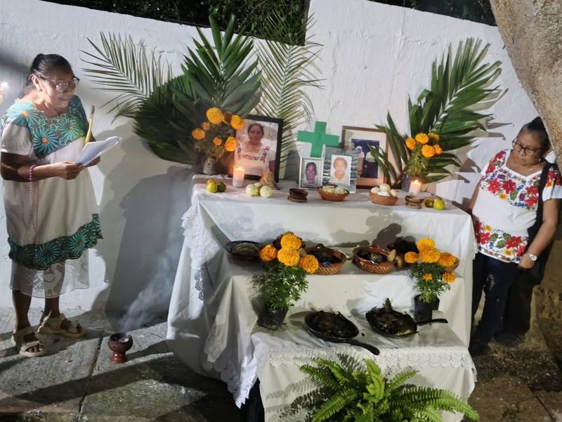 TRADICIONAL MUESTRA DE ALTARES