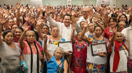 GOBIERNO RECONOCE A LAS PARTERAS TRADICIONALES
